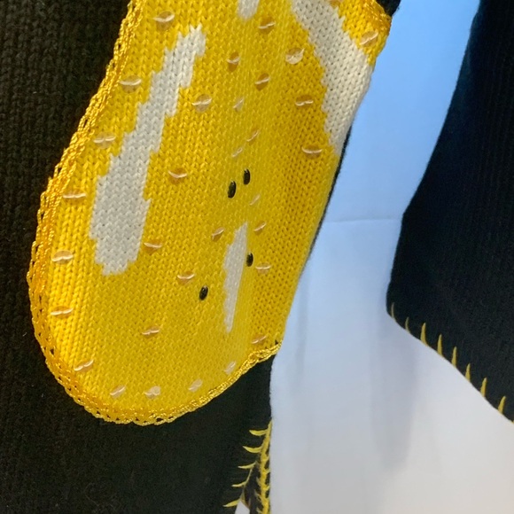 Quacker Factory Black and Yellow Sequin Pear Oversized Sweater Womens Size Small - Picture 7 of 11